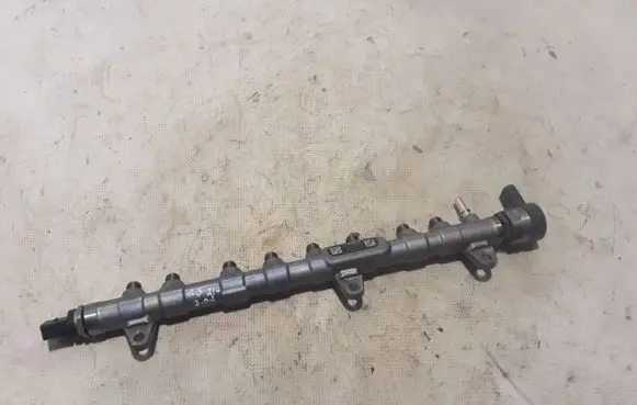 BMW X3 G01 Fuel main line pipe 8571569