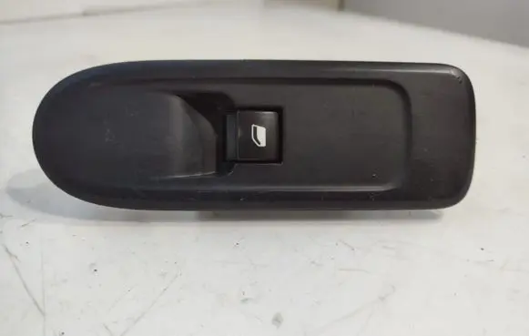 Citroen C3 Electric window control switch 96637534XT