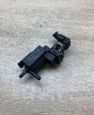 Opel Astra H Vacuum valve 90530039