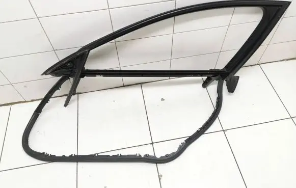 Audi A6 S6 C6 4F Front door window/glass frame 4F0837629 F0867367