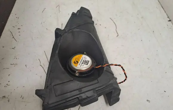 BMW X7 G07 Front door high frequency speaker 6809632 21375810