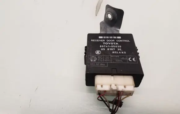 Toyota Avensis T220 Other control units/modules 8974105030