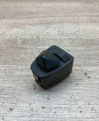 BMW 3 E46 Wing mirror switch 8373691