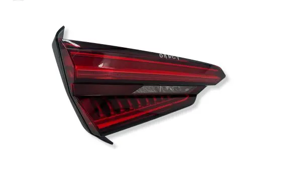 Audi A5 Tailgate rear/tail lights 8W6945093A 636509