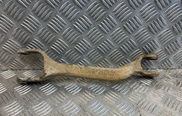 Volvo XC90 Rear upper control arm/wishbone 8630783