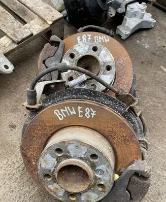 BMW 1 E81 E87 Front wheel hub spindle knuckle brak