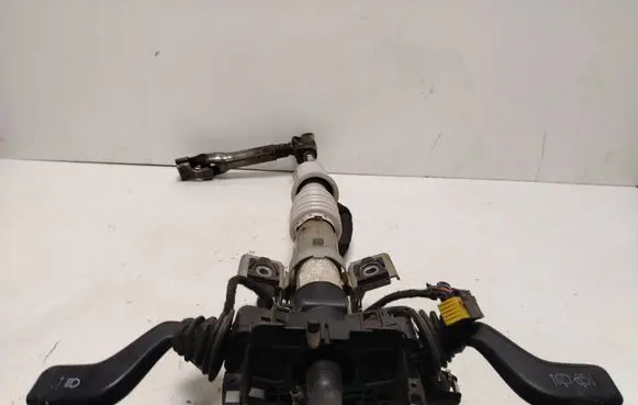 Opel Zafira A Steering wheel axle 09228681 3137651 20030109