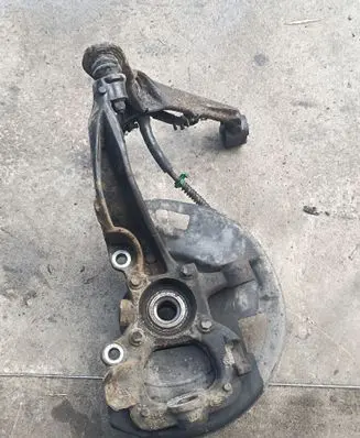 Land Rover Range Rover Sport L320 Front wheel hub spindle knuckle 8H323K186AA
