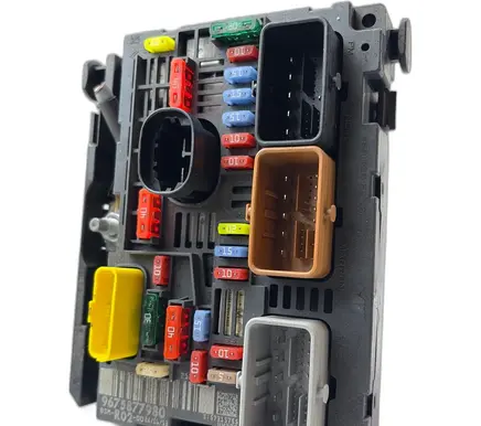 Citroen C5 Fuse box set 9675877980BSMR02
