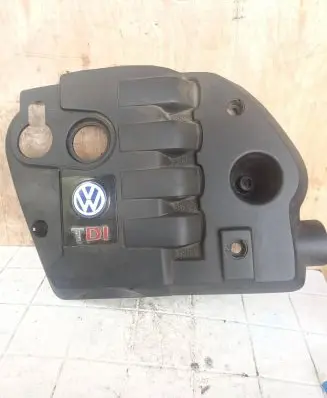 Volkswagen PASSAT B5.5 Engine cover (trim) MF5215B MF5215A