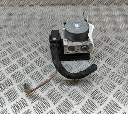 Mercedes-Benz C W205 ABS Pump A2539011400