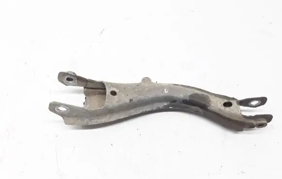 Rear control arm
