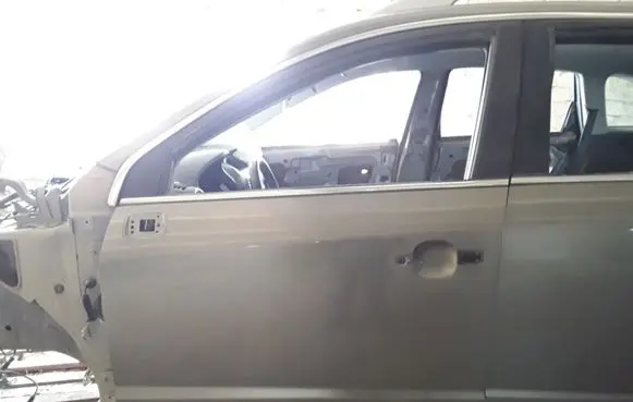Opel Antara Front door 79U