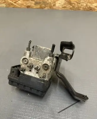 Toyota RAV 4 (XA20) ABS Pump