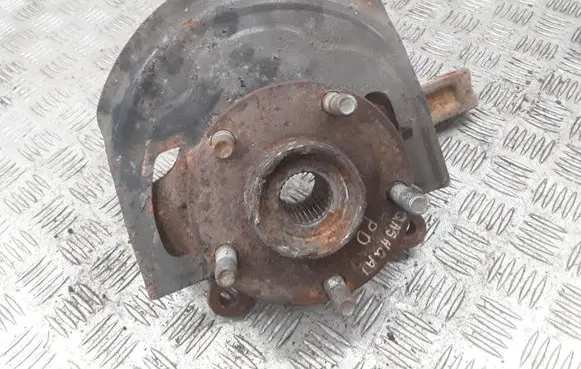 Nissan Qashqai Front wheel hub spindle knuckle