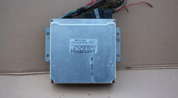 Mercedes-Benz C W203 Engine control unit/module 1135400345