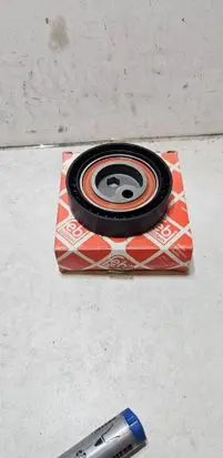 BMW 3 E36 Timing belt tensioner 11282245087 01966