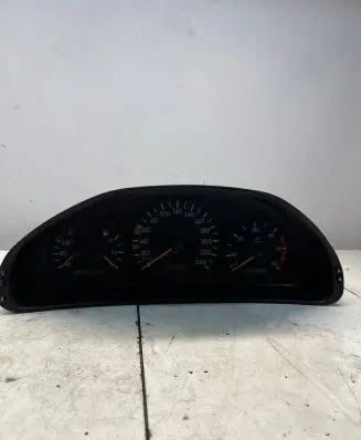 Mercedes-Benz E W210 Speedometer (instrument cluster) A2105401448 110008898002