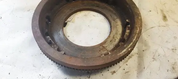 Volkswagen Golf II Pressure plate 067141025q