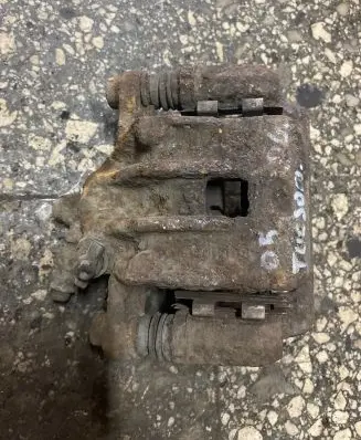 Hyundai Tucson JM Rear brake caliper
