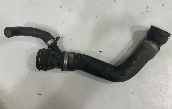 BMW 5 E60 E61 Engine coolant pipe/hose 7787452