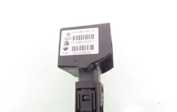 Volkswagen Golf IV ESP acceleration yaw rate sensor 10098000531 1J0907651A