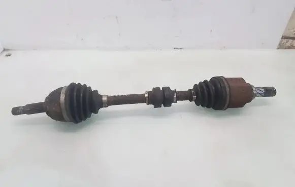 Nissan Note (E11) Front driveshaft