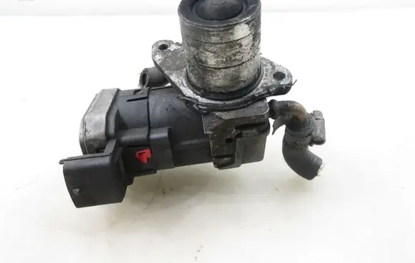 Opel Zafira A EGR valve 00005321C5