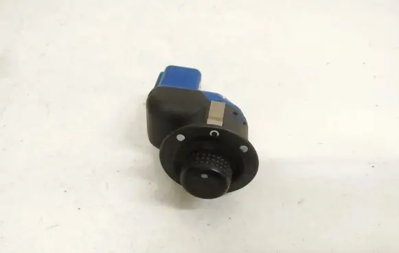 Renault Scenic II - Grand scenic II Wing mirror switch