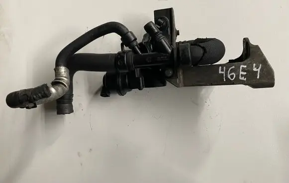 Renault Master III Thermostat housing 922378983R