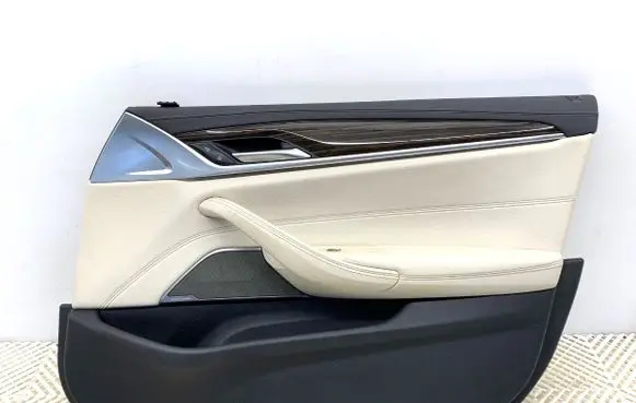 BMW 5 G30 G31 G38 Front door card panel trim 