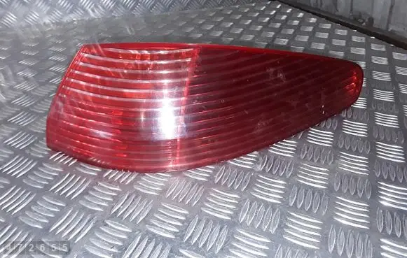 Peugeot 607 Rear/tail lights 2543D