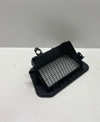 Audi SQ7 Air intake duct part 8W1819904A