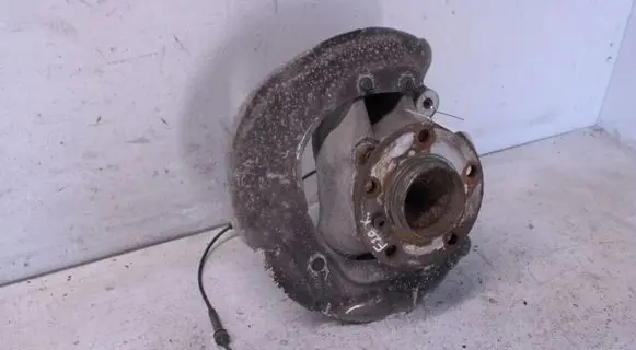 BMW 1 F20 F21 Front wheel hub 679228505 312118915910