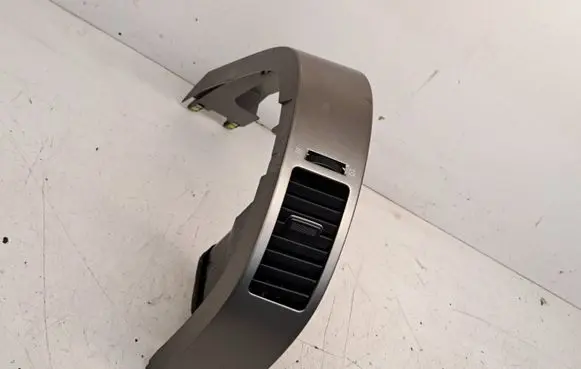 Toyota Prius (XW20) Dashboard side air vent grill/cover trim 4554757020 4554757021