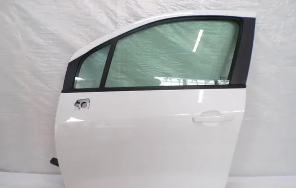 Chevrolet Trax Front door