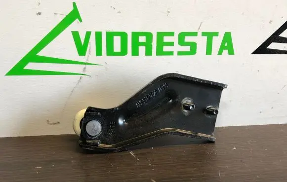 Ford Grand C-MAX Sliding door upper roller guide/hinge AM51U25028A