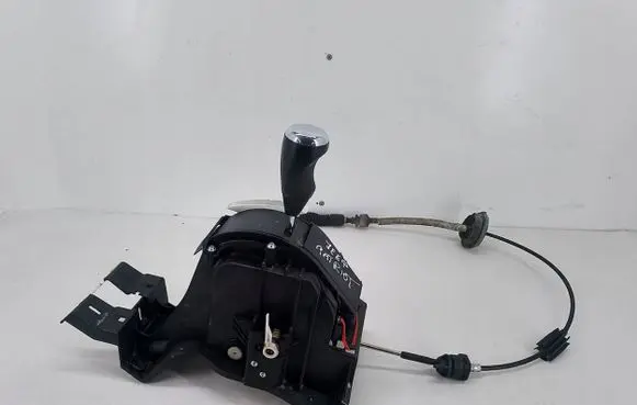Jeep Patriot Gear shifter/selector P68021374AA