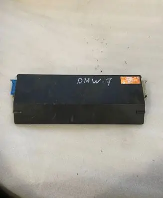 BMW 7 E32 Comfort/convenience module 9090103062 1137328011 1374389