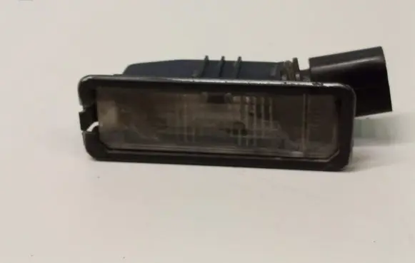 Volkswagen Golf VI Number plate light 1K8943021