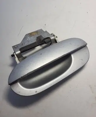 BMW 5 E39 Rear door check strap stopper 5122824565