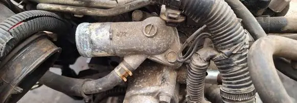 Mitsubishi Lancer X Engine coolant pipe/hose