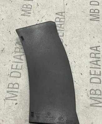 Porsche Cayenne (9PA) Rear/tail light trim molding 7P5945256A