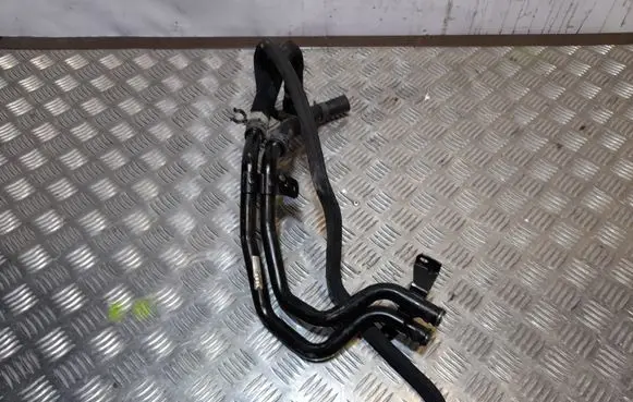 Audi Q5 SQ5 Engine coolant pipe/hose 7L8121070AD