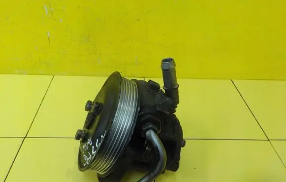 BMW 3 E90 E91 Power steering pump 19SP6