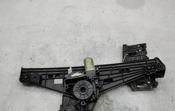 Opel Mokka B Rear door window regulator with motor 9843774280 190521044719