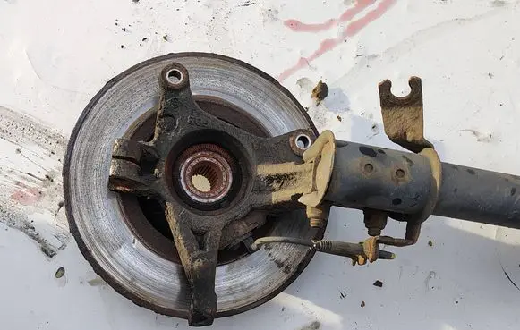 Dacia Dokker Front wheel hub spindle knuckle 