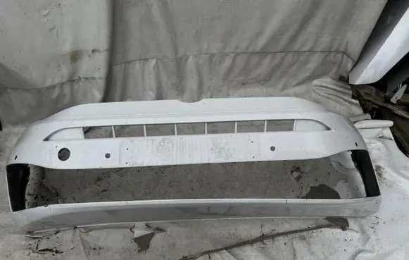Volkswagen Caddy Front bumper