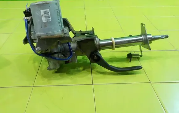 Nissan Qashqai+2 Steering wheel axle set WP175