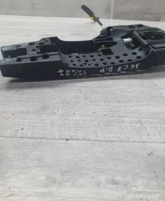 Audi A6 S6 C7 4G Front door exterior handle/bracket 4h0837886